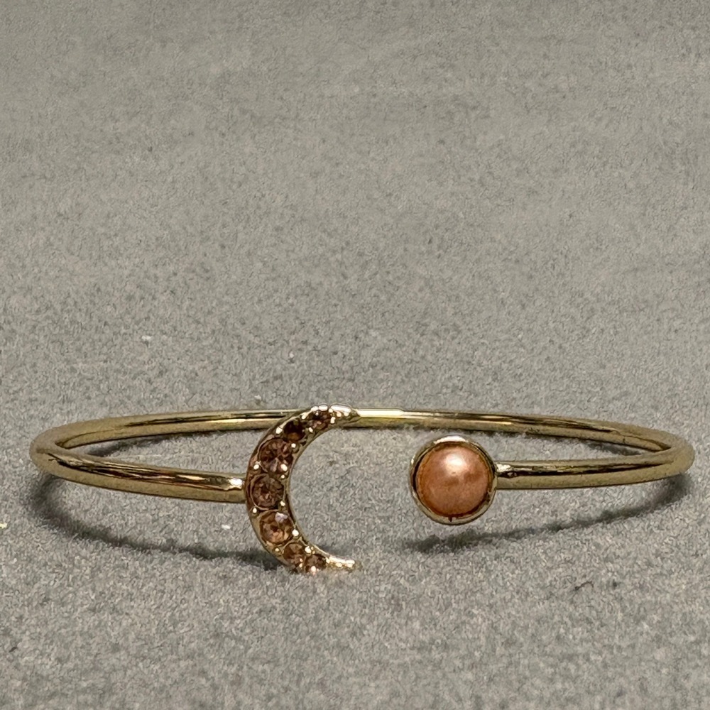 JewelMint Cuff Bracelet Women OS Gold Excellent Moon Pearl Rhinestone